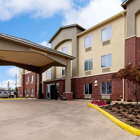 Comfort Inn & Suites And Suites Fredericksburg Exterior photo